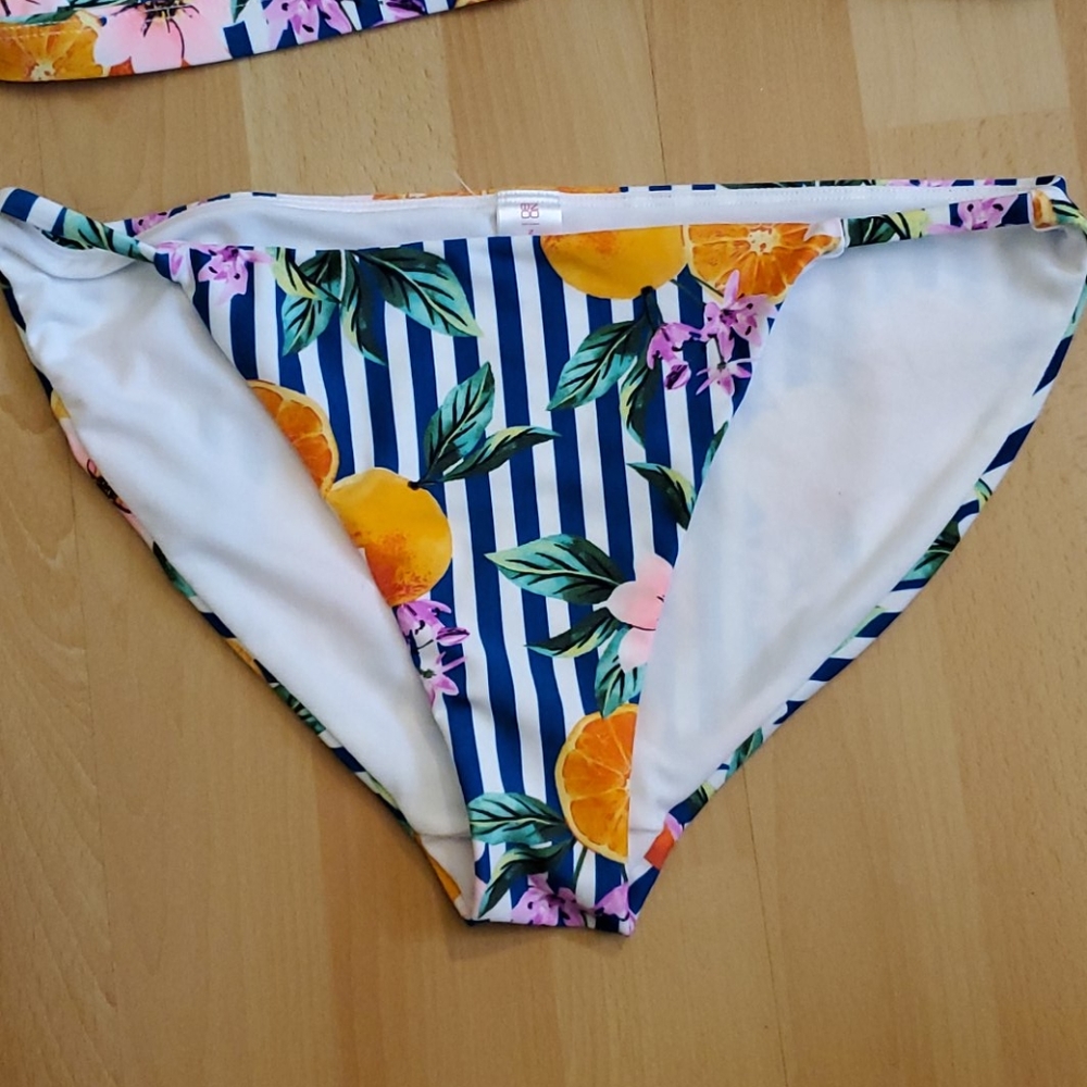 π€Bathing suit 2pcs πΌπππ - Picture 3 of 11